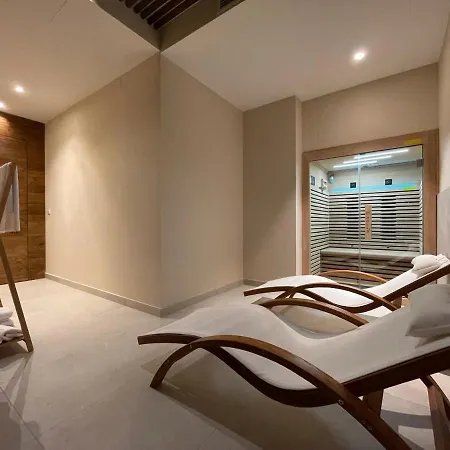 Indianas Apartman *